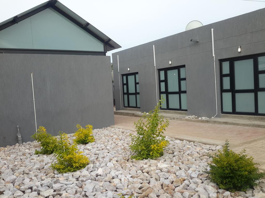 Tsumeb Guesthouse Kamho מראה חיצוני תמונה