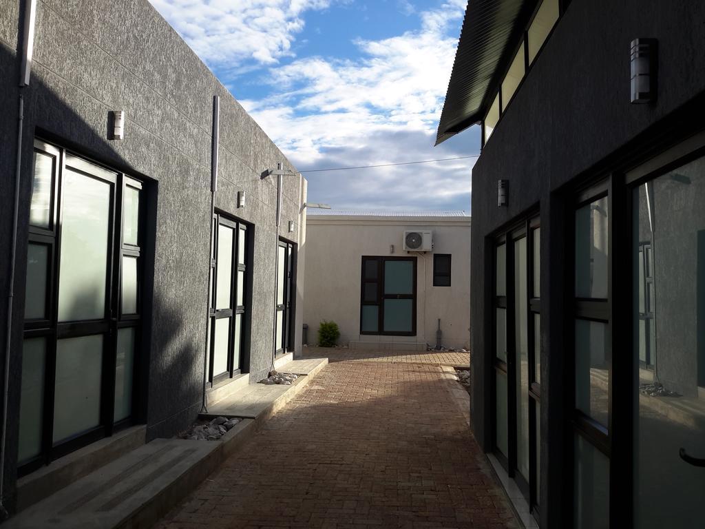 Tsumeb Guesthouse Kamho מראה חיצוני תמונה