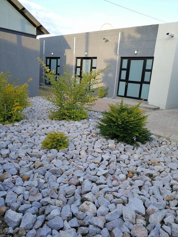 Tsumeb Guesthouse Kamho מראה חיצוני תמונה