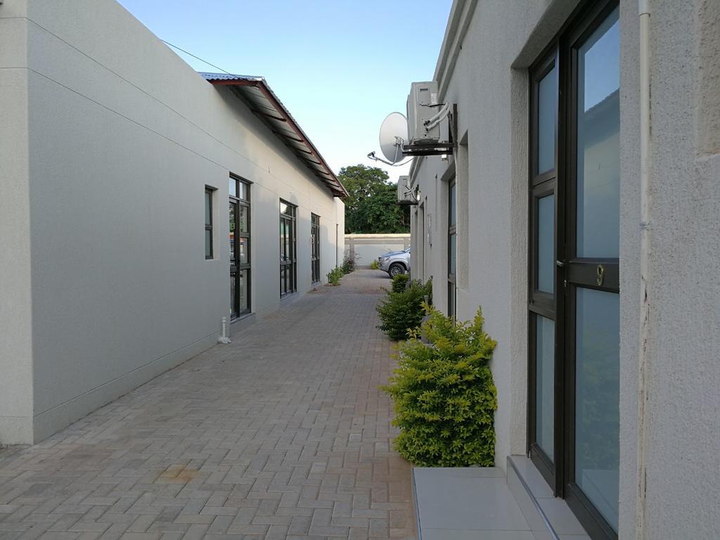 Tsumeb Guesthouse Kamho מראה חיצוני תמונה