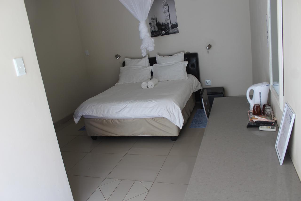 Tsumeb Guesthouse Kamho מראה חיצוני תמונה